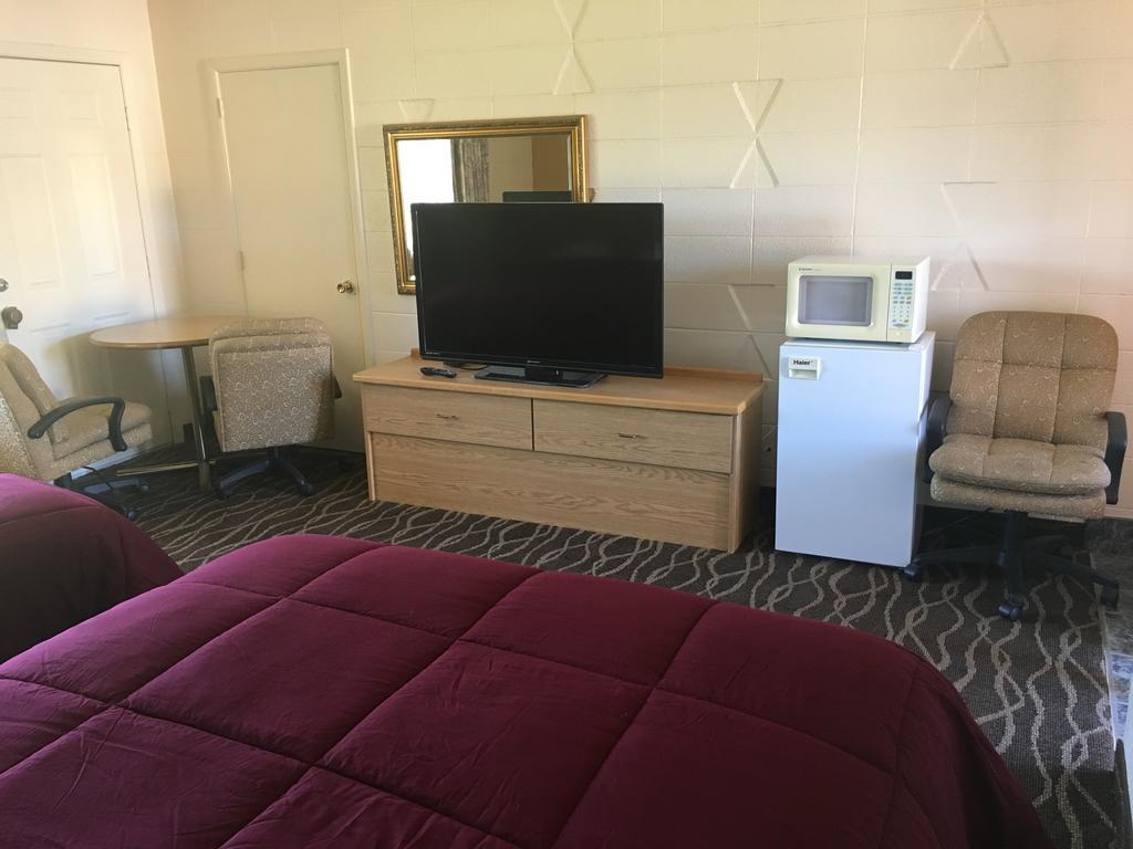 Budget Inn Motel Вудберн Экстерьер фото