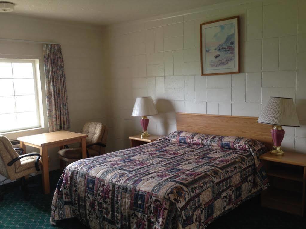 Budget Inn Motel Вудберн Экстерьер фото